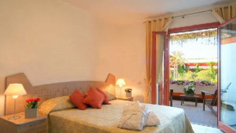 2026 puglia blu serena valentino village IN32